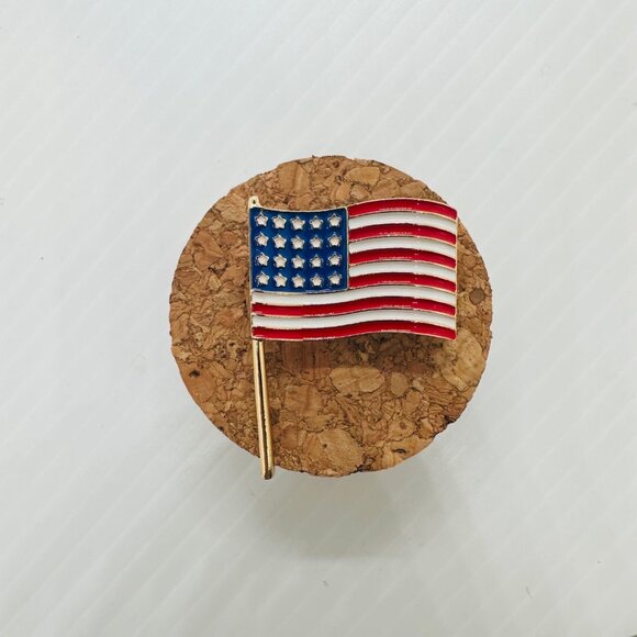 ✨USA American Flag Pin Classic Enamel Brooches National Flag Patriotic Pin - Picture 2 of 5